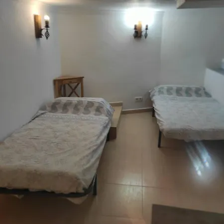 3-bed Apartment- Sleeps 8 Апартаменты Фрихилиана